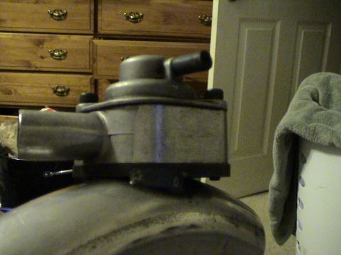 1997 Ford Probe - This automotive part is a fuel pressure regulator, not a 1997 Ford Probe.