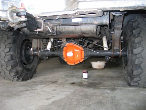 1992 Ford Bronco - underneath.