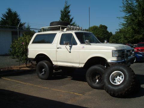 1989 Ford Bronco - Getting ready to be trailered