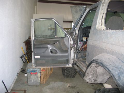 1992 Ford Bronco - door off