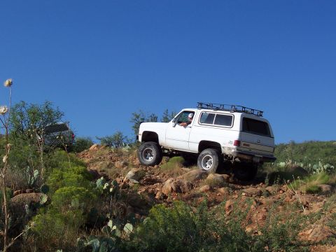 1981 Ford F-150 - Scott going around the step