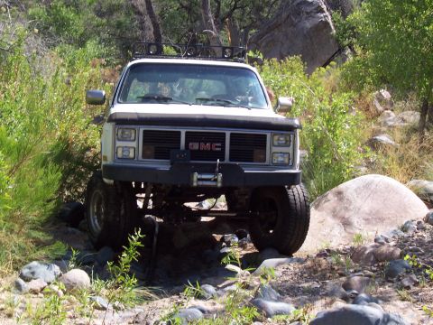 1981 Ford F-150 - Scott applying the skinny. It was interesting how everyone took different lines...