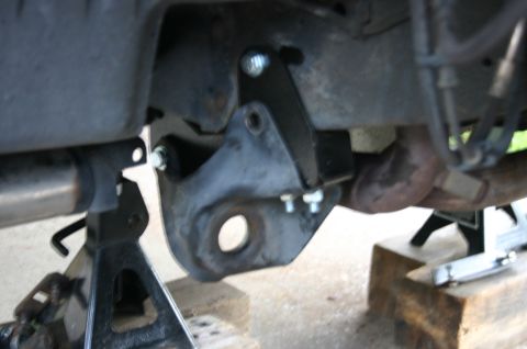 1994 Ford Bronco - Radius arm bracket with radius arm extension installed.