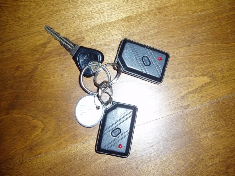 1993 Ford Probe - remotes...