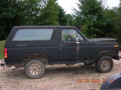 1985 Ford Bronco photo