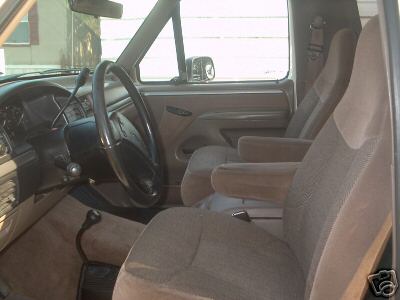 1992 Ford Bronco photo
