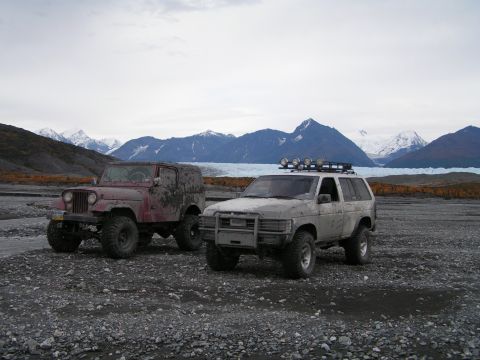 1995 Nissan Pathfinder - Coffee and Wink at Knik