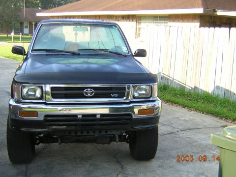 1992 Toyota Hilux - Front