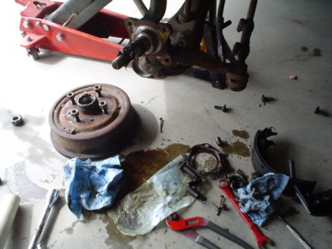 1968 Ford Mustang - mess of parts.