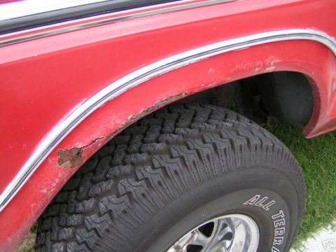 1978 Ford Bronco - Good ole rust. This is all I can find wrong with this body so far...