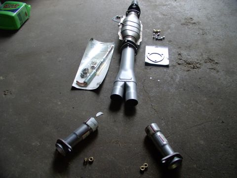 1990 Lincoln Town Car - This is what I'm up to. Now to get from the manifolds to the Flowmaster Y-collector you need a couple of things.