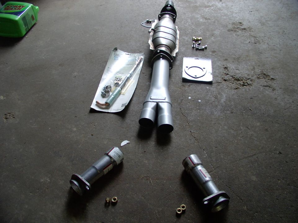 This is what I'm up to. Now to get from the manifolds to the Flowmaster Y-collector you need a couple of things.