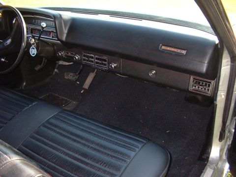 1971 Ford Torino - Dash panel is near perfect !!!!!