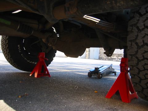 1996 Ford Bronco - resting the axles on the jack stands, just don't trust the craftsman hydro alone for some reason