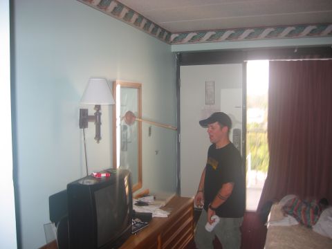 1989 Ford Bronco - Hotel rooms were trashed. Whered we get a plunger from?