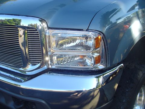 2000 Ford Excursion photo