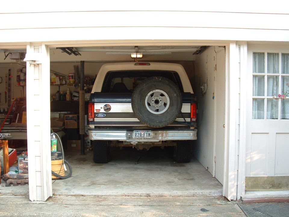 1993 Ford Bronco rear view with spare tire mounted on back