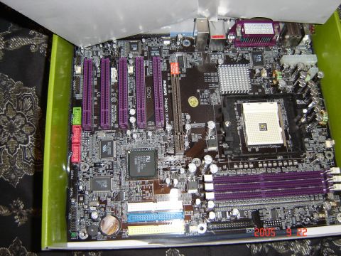 1993 Ford Bronco - This is a computer motherboard, not a 1993 Ford Bronco.