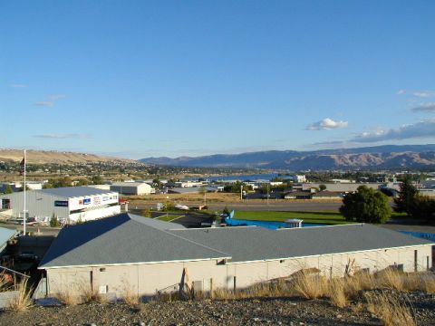 1967 Ford Ranchero - Stopped at a scenic viewpoint during the cruise... Looking SouthEast across the Wenatchee Valley and Columbia River.