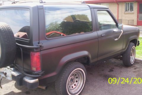 1988 Ford Bronco II - new tires235/75r15/snows