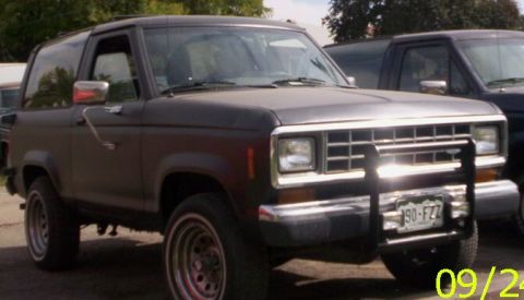 1988 Ford Bronco II - mean definatly comes in small packeges too!
