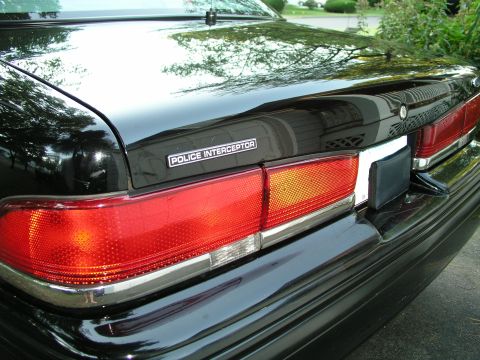 1997 Ford Crown Victoria photo