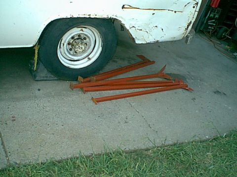 1983 Ford Bronco - this was the rest or the top of the create. 2"X2" thin stock.