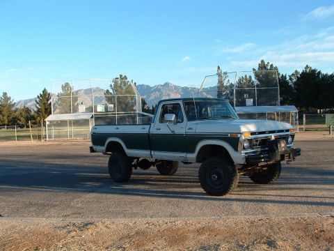 1977 Ford F-250 photo
