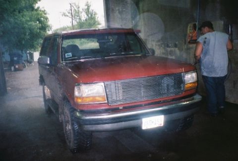 1993 Ford Bronco - Billet grille, no side skirts too. had to wash off the dirt, a.k.a. mud!