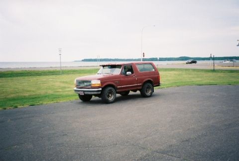 1993 Ford Bronco - up in Millacs,MN on our way up to Brainerd, MN for B.I.R. nhra.