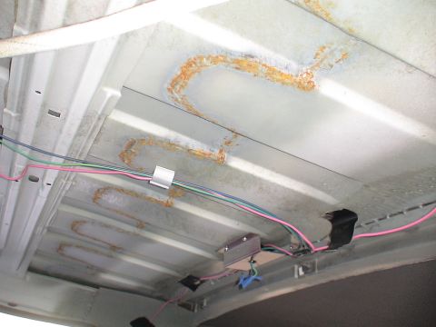 1993 Ford C-350 (Centurion Conversions) - inside roof seam