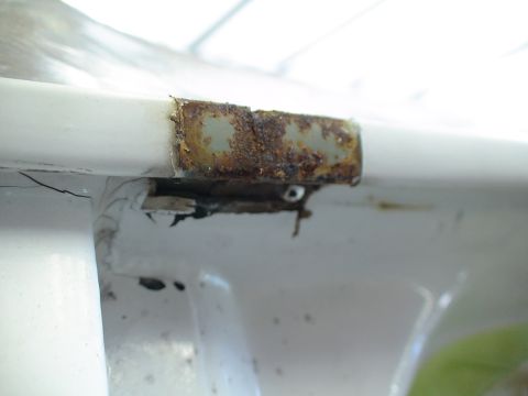 1993 Ford C-350 (Centurion Conversions) - drip rail rust