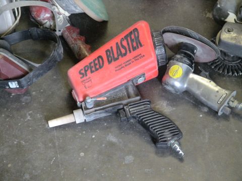 1993 Ford C-350 (Centurion Conversions) - spot sandblaster