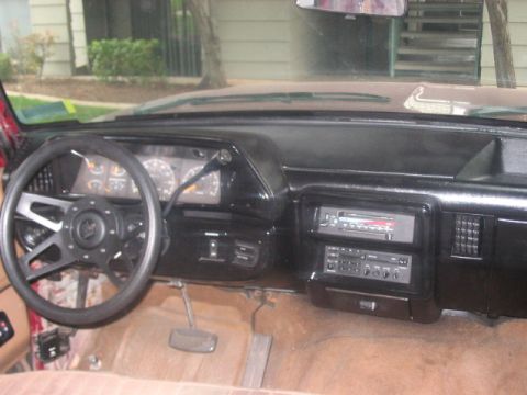 1991 Ford Bronco - The interior view shows the dashboard, steering wheel, and radio of a vehicle. The registry claims it is a 1991 Ford Bronco, but the interi…