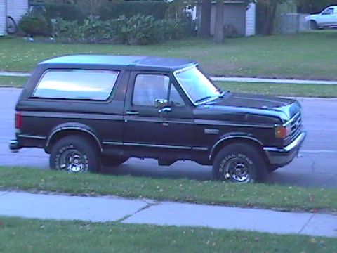 1989 Ford Bronco “big black and ugly”