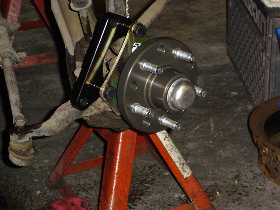 Baer hub installed on the front spindle.
