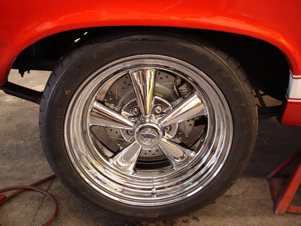 17x9 Cragar S/S wheels on the rear with 5 inch backspace and 255/40 Nitto tires.