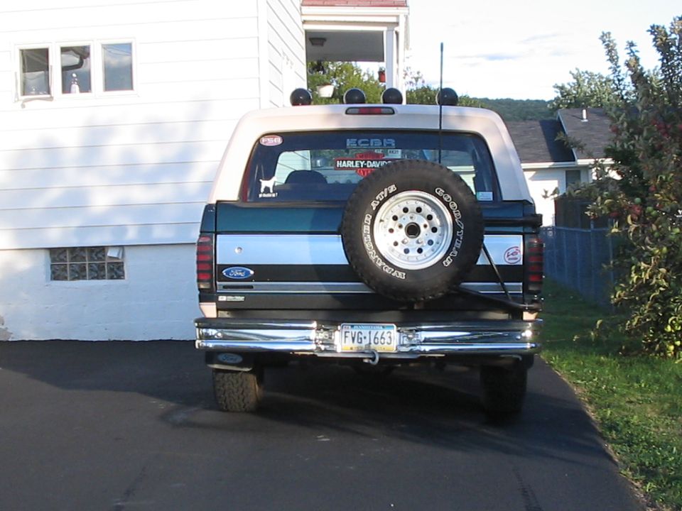 1992 Ford Bronco rear view with spare tire and license plate FV G-1663