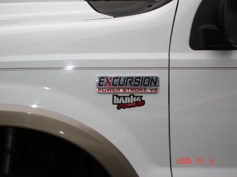 2001 Ford Excursion photo