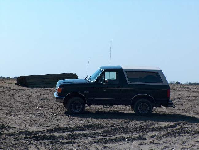 1991 Ford Bronco side view, black and white