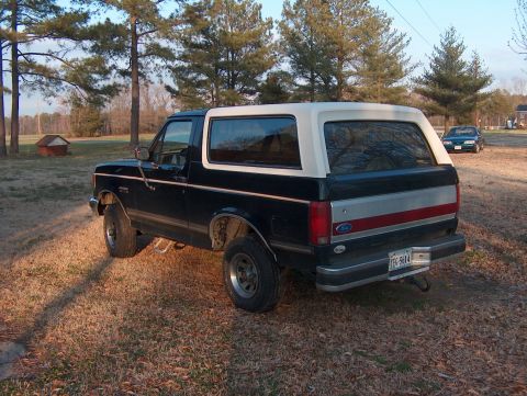 1991 Ford Bronco - At home, 3/26/05