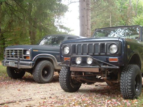 1982 Ford Bronco - Snafu and my brothers Scout