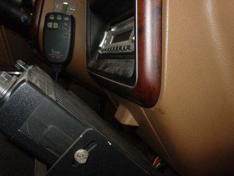 1989 Ford Bronco - Only problem with the rack is that I can't use the 12vt outlet in the ashtray, don't smoke no need for the ashtray. Mounted outlets in cent…