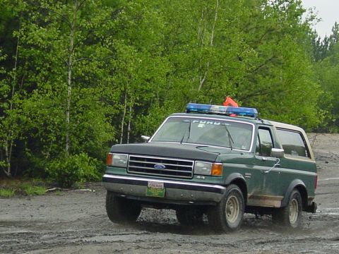 1989 Ford Bronco - Just missed the wife lifting up the front end.