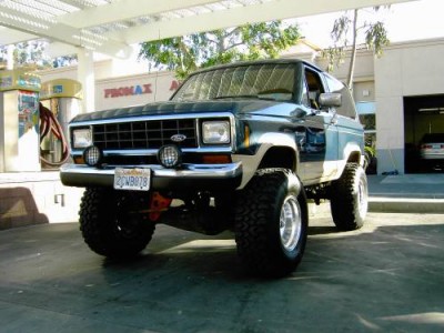 1986 Ford Bronco II - This 1986 Ford Bronco II is modified with a lift kit and off-road tires.