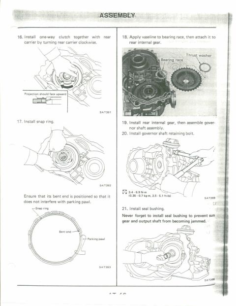 1990 Nissan Micra - Diagrams illustrate the assembly process for transmission parts, including clutch and gear installation.