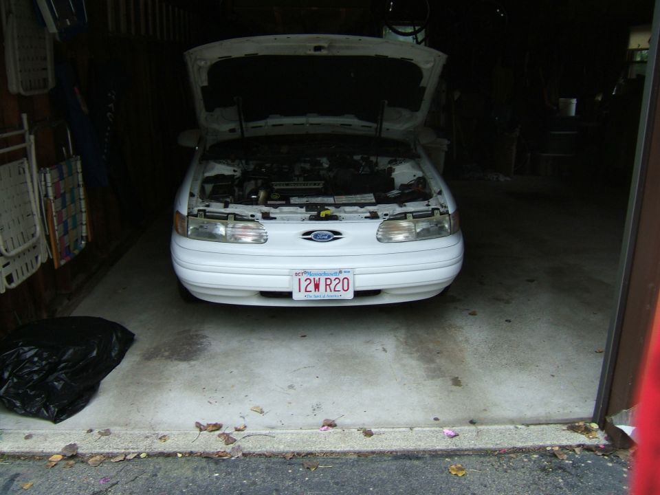 1998 Ford Taurus front view with hood open