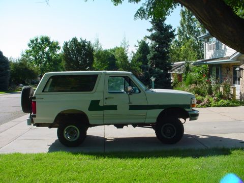 1996 Ford Bronco photo