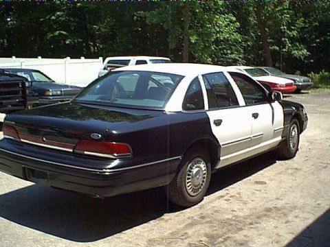 1994 Ford Crown Victoria photo