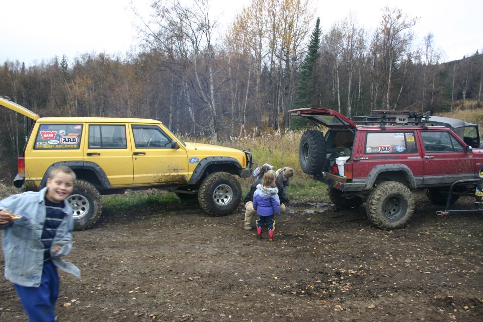 Finding the only mud puddle in 100 meters, the girls have to play.
